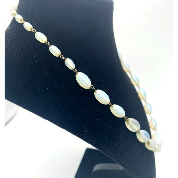 Vintage Art Deco Nouveau Opaline Opalite Graduated Glass Bead Necklace 19" - Picture 3 of 6